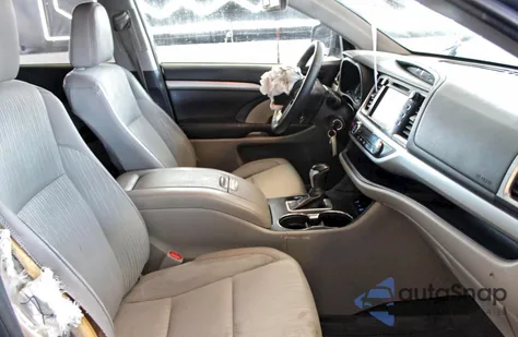 2018 Toyota Highlander Le из США, поврежденный, VIN 5TDBZRFH6JS817777